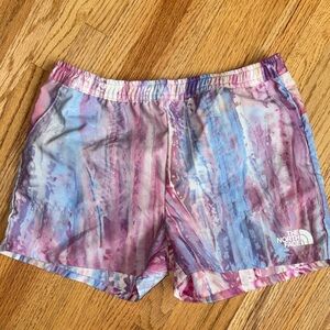 The North Face girl medium 10/12 Class V Water Shorts, Wisteria Purple